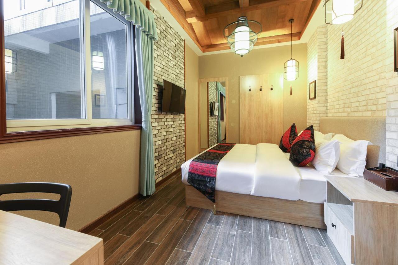 Zou Qu Ye Travel Hotel Chongqing Exterior foto