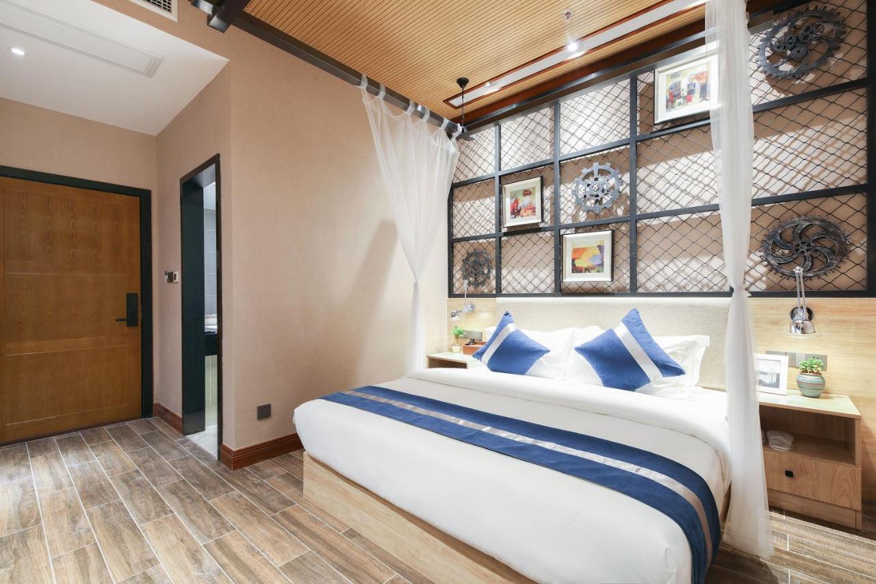 Zou Qu Ye Travel Hotel Chongqing Exterior foto